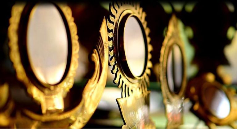 ARANMULA KANNADI - ARANMULA METAL MIRROR FROM KERALA, INDIA